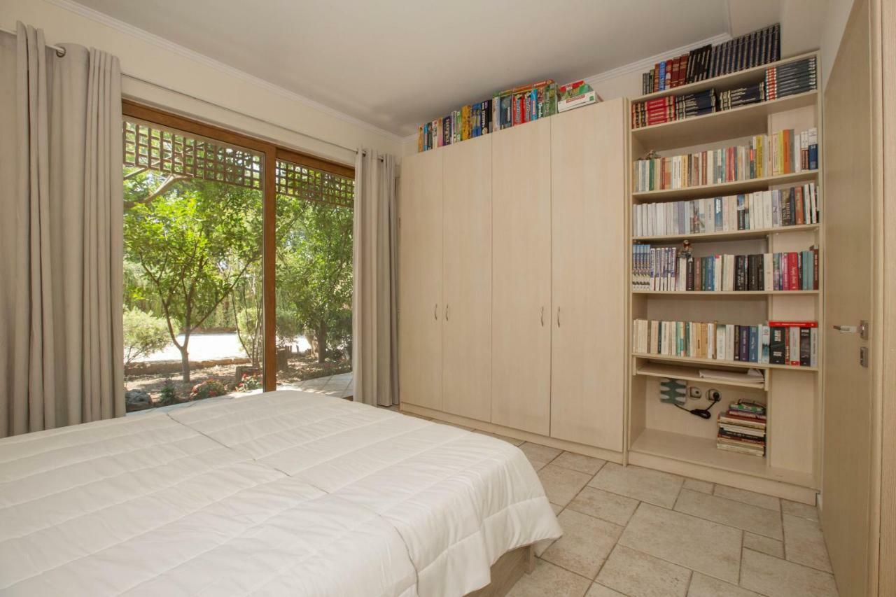 Family Getaway In Marathon By Ghh Villa Exterior foto